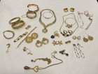 Vintage Designer Jewelry Lot Avon Monet Napier Trifari Barrera Laurel Burch — photo 2