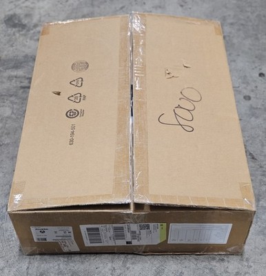 NEW Vertiv Avocent 19'' Local Rack Access 1U LCD Rack Mount Console LRA185KMM