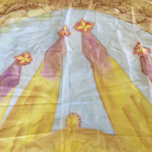 Vintage 34" sq Batik Malaysia Yellow Hand Painted Batik silk scarf floral I31 - Picture 7 of 7