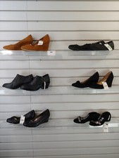 Lot of 6 Pair Womens shoes size 7 Heels Boots Flats Loafer Slipper Sandal 952
