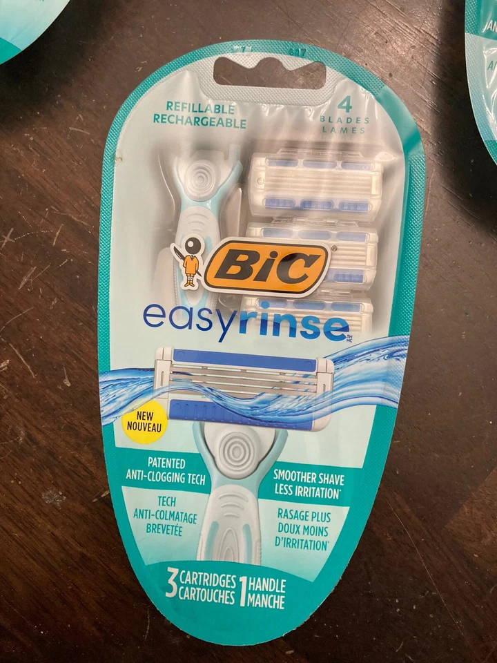4 maquinillas de afeitar desechables de fácil enjuague BIC 4 hojas 2 unidades + 1 recargable 3 cartuchos Foto 4 de 4