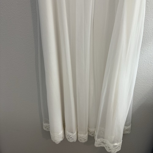 VTG Shadowline Peignoir Set Bridal Medium White Gown Nylon Double Chiffon Pearls - Picture 15 of 18