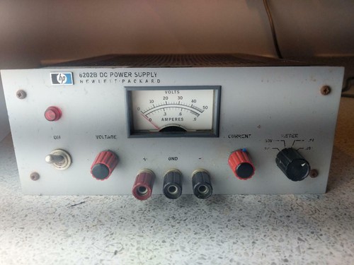 6202B DC Power Supply 0-40 Volts, 0-0.75 A - Picture 2 of 2