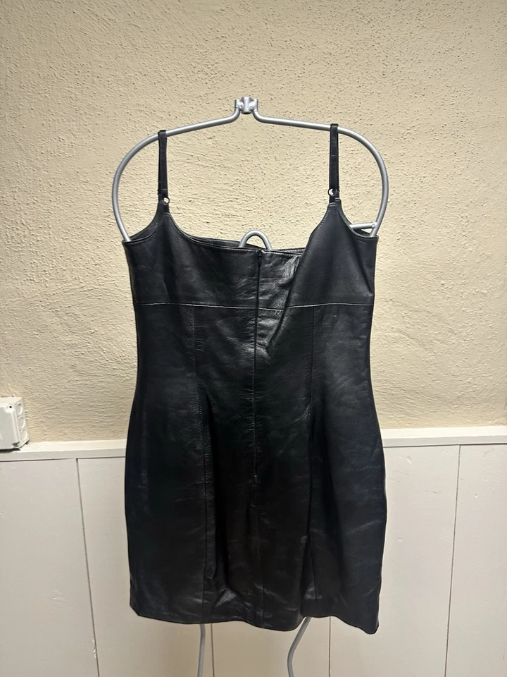 Винтажное мини-платье Carmen Marc Valvo черное натуральная кожа размер 12 - Изображение 3 из 4