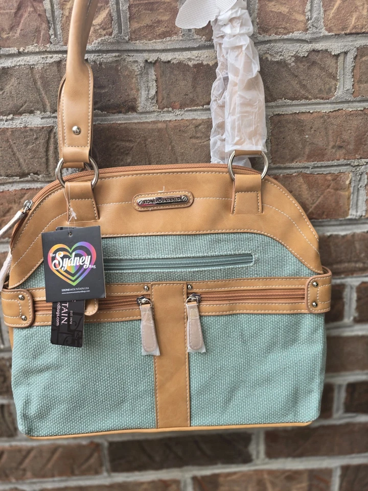 Bolso Cartera Stone Mountain Azul Hielo/Vachetta Belmar Grande Domo Precio de venta sugerido por el fabricante 100 $ Foto 2 de 4