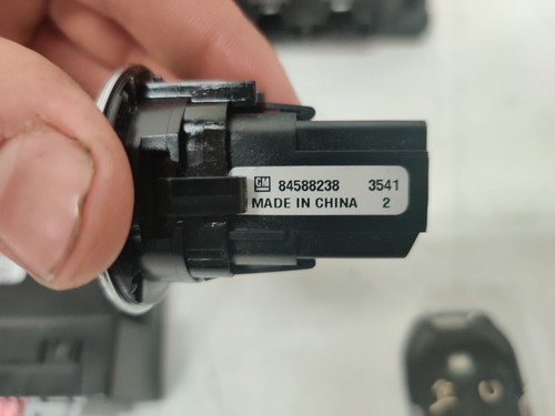 2022 GMC TERRAIN ECU IGNITION COMPUTER KEY SET MODULES W/SPEEDOMETER OEM LOT3598 - Picture 15 of 23