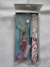 Studio 35 Beauty Manicure Pedicure Kit & tools New in package