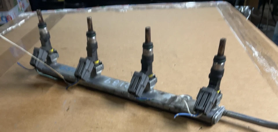 Outlander 14-20 Outlander Sport RVR 2014-2022 2,4 L riel de combustible con 4 inyectores OEM Foto 2 de 4