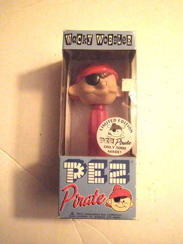 PEZ WACKY WOBBLER PIRATE LTD EDITION 2001 ~ GREAT CONDITION!