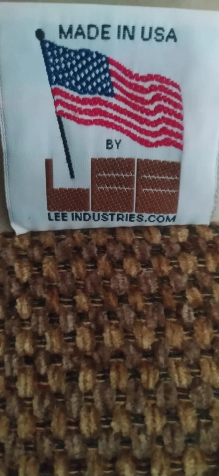 Lee Industries sofa Excellent condition, with wheels, to pick up on site - Image 2 of 3