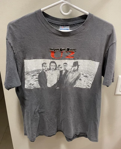 U2 Joshua Tree Tour 80’s Band Concert Single St 1980s vintage concert t-shirt, vintage, single stitch, B+ condition