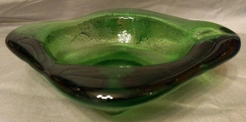 VTG 60's Freeform Art Glass Ashtray Green Trinket Dish MCM 6" Viking/Blenko