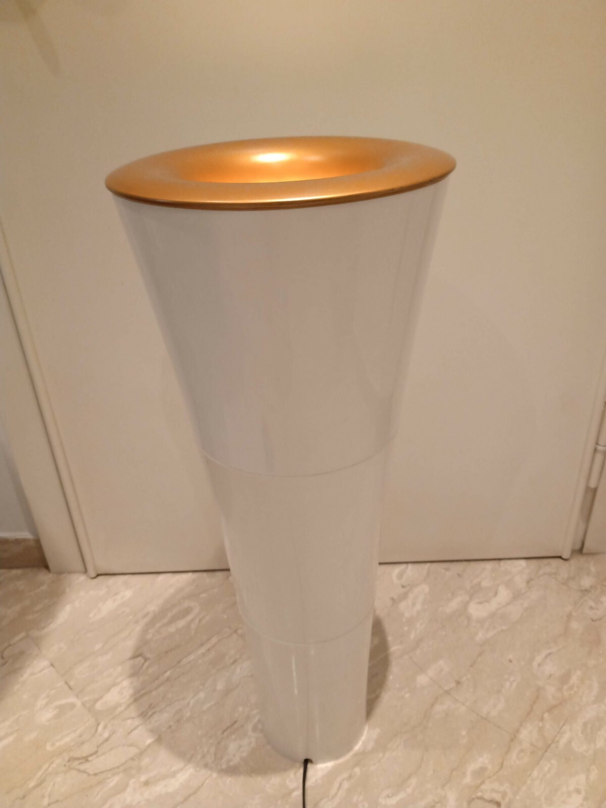 Lampada da terra postmoderna anni '80