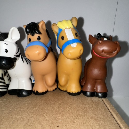 Lot Of 28 Fisher Price Little People Figures Zoo Animals Whale Horse Cow Sheep - Picture 11 of 13