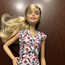 Barbie Carriera 2015 Puoi Essere Una Bambola INFERMIERA con Scrub #9272 LEGGI