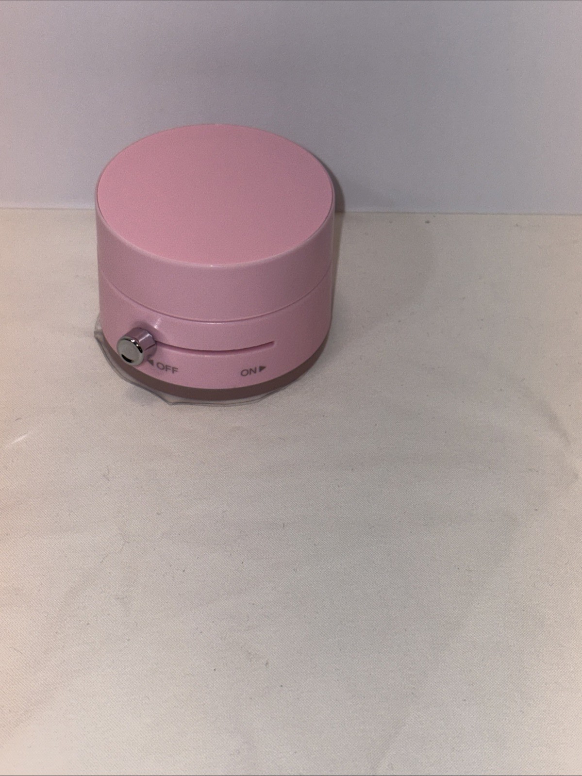 360 Vacuum Strong Magnetic Phone Holder Suction Cup Car Stand Foldable Car Mount