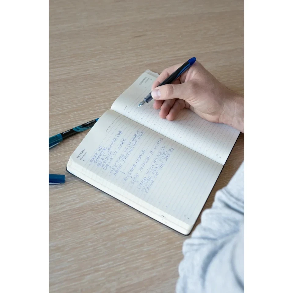 Pluma Estilográfica Zebra, Punta Fina, 0.6mm, Paquete de 4 (Pack de 7) Foto 4 de 4