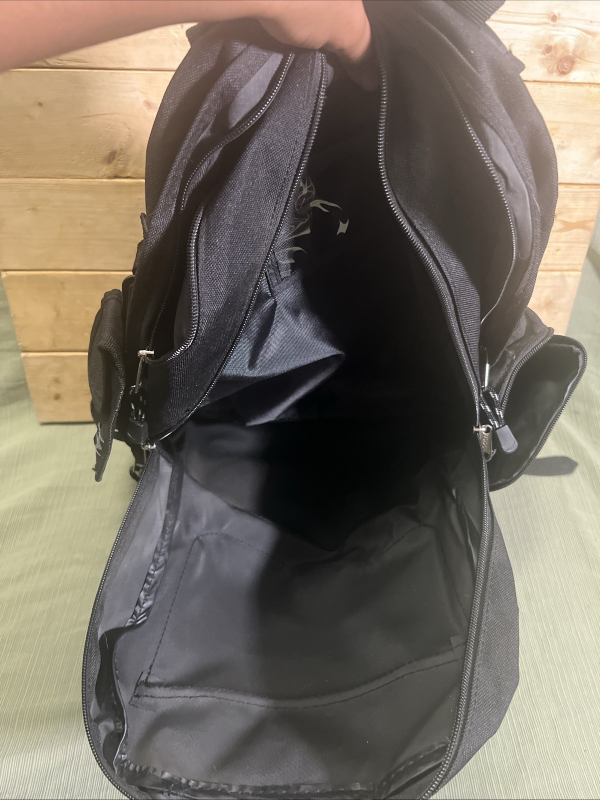 Eastsport Backpack Black Polyester Daypack Style … - image 7