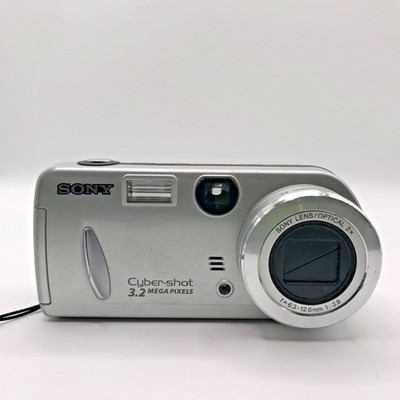 Sony Cyber-shot DSC-P52 3.2MP Digital 512MB Speicherkarte - sehr guter Zustand