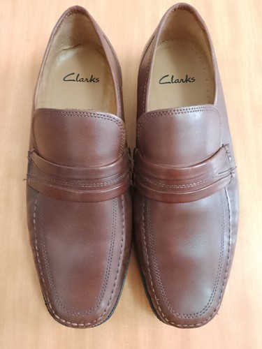 clarks extra wide