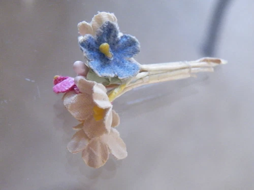 VINTAGE Barbie Doll ACCESSORIES - Vintage Barbie Family Clone FLOWER BOUQUET