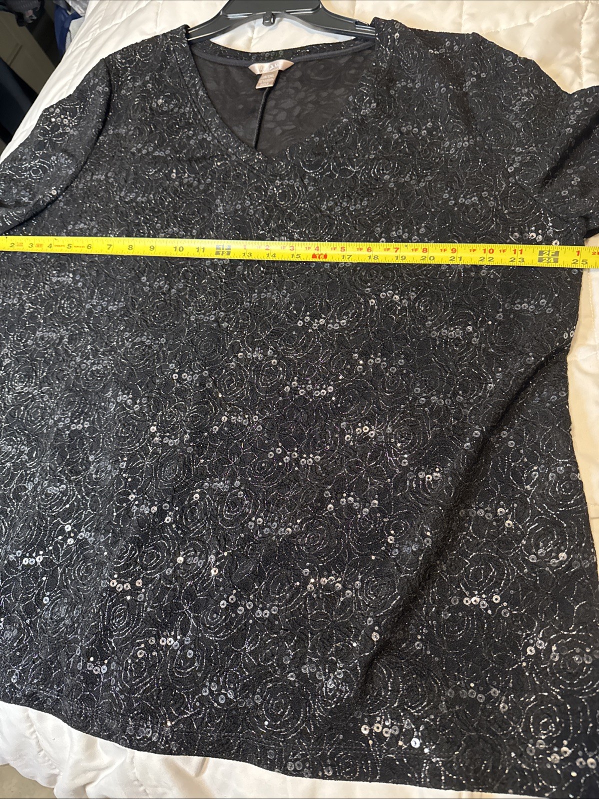 White Stag Shirt Top T-Shirt Women 3X (22W-24W) Sequin Black Floral
