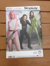 SIMPLICITY 8670 COSTUME 16-24