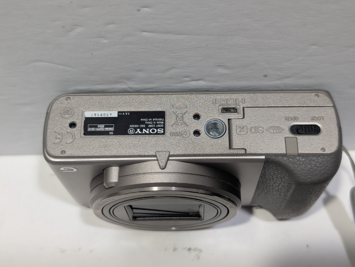 Sony Cyber-shot DSC-HX50V 20.4MP Digital Camera w Case & Charger