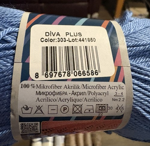 Alize Diva Plus Silky Microfiber Acrylic Yarn Lot 4 Ply DK 20 Skeins Total  - Picture 5 of 9