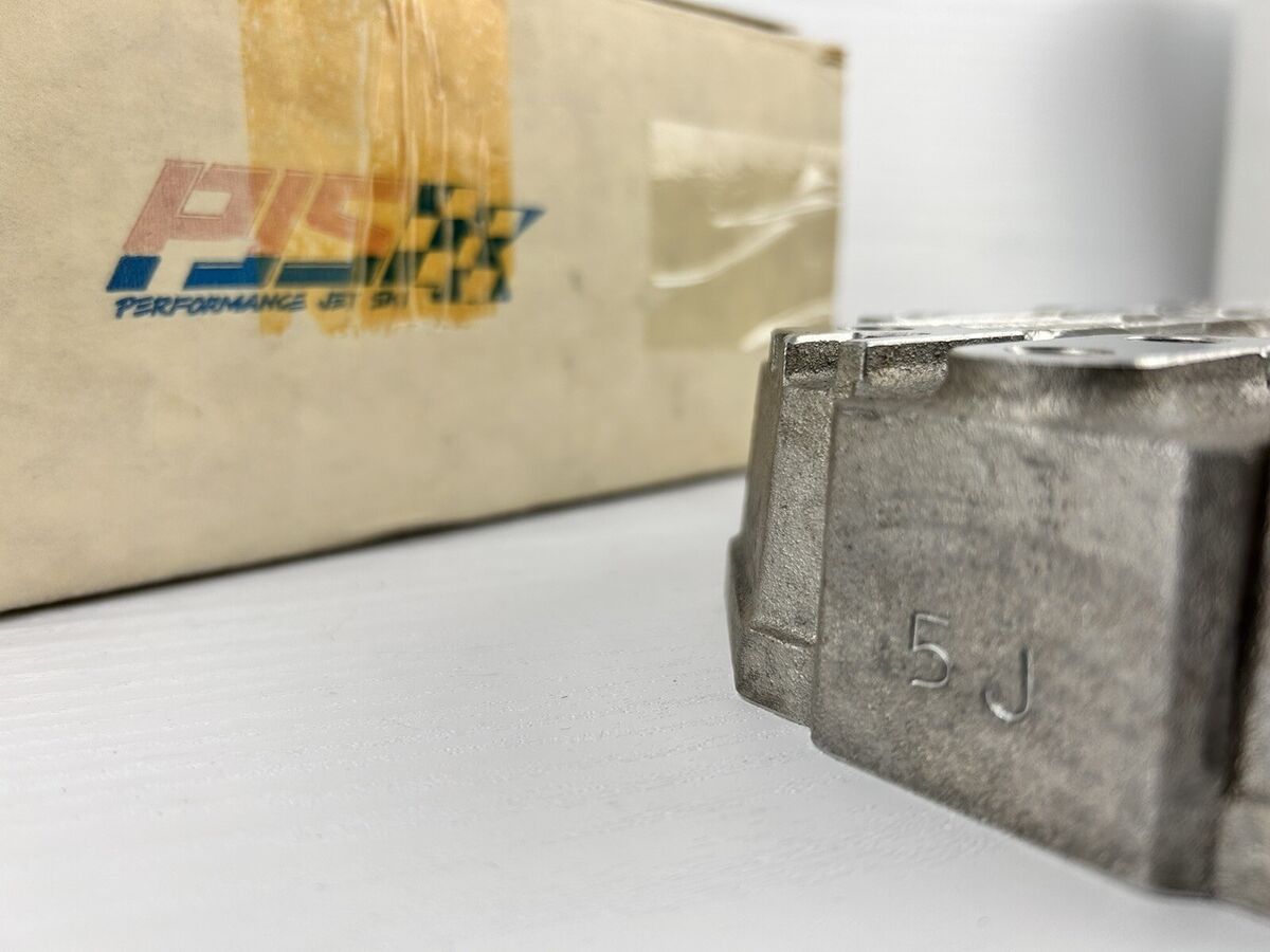 NOS PJS 550 SX Reed Cylinder Head High Compression 550SX NOS PJS 550 SX Reed Cylinder Head High Compression 550SX