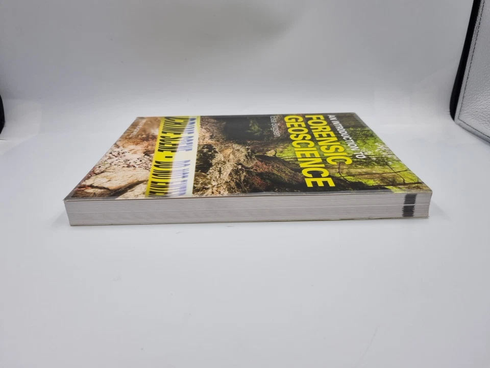 An Introduction to Forensic Geoscience by Elisa Bergslien (Paperback, 2012) - Image 4 of 4