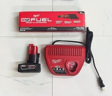 Milwaukee M12 FUEL 2567-20 12-Volt Cordless High Speed 3/8 in Ratchet Kit 3.0ah