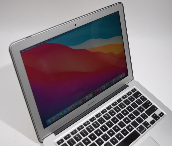 MacBook Air 13 i5 1.4 GHz 8GB RAM 128GB SSD Principios de 2014 Big Sur 11.7.10 3