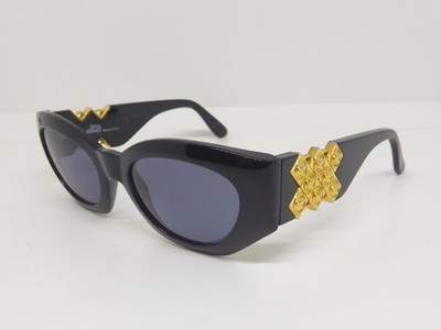 Vintage Gianni VERSACE Mod.420/D Col.852 Black w/Grey lenses Sunglasses