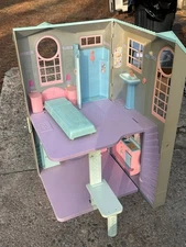 2002 Barbie Talking Townhouse Dollhouse Dreamhouse