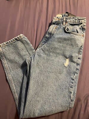 Zara Distressed Light Wash Mom Jeans 6 Denim Basic Casual Comfort Relaxed