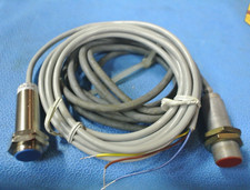2pcs Honeywell Micro Proximity Switches #973AA3XM-A7T-L and #923AA3W-A7T-L, 18mm