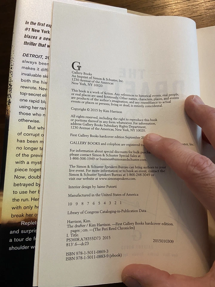 Подписанный The Drafter Ким Харрисон 1-е издание 1-е издание 2015 твердая обложка - Изображение 3 из 4