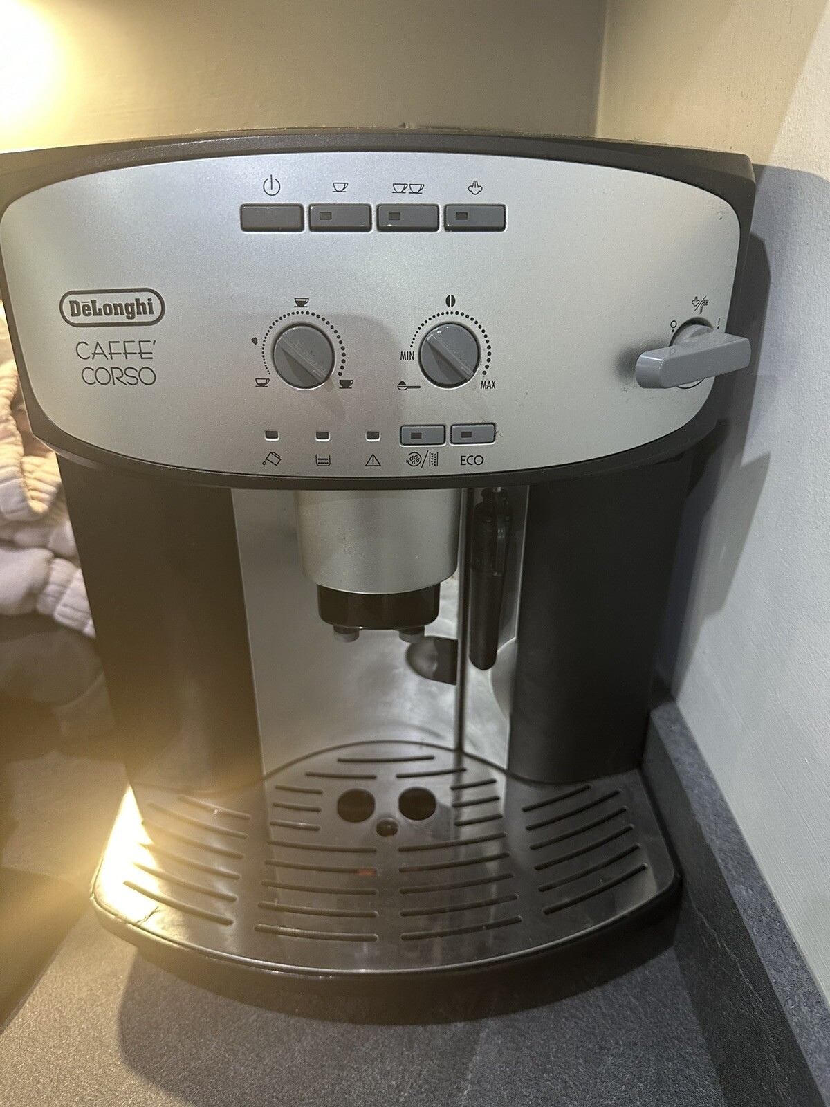 DeLonghi Bean to Cup ESAM2800 Coffee Machine 787162656657 eBay