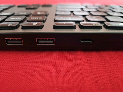 Macally Ultra Slim USB-C W/ 3 Ports Wired Keyboard for MAC WIN CHROME & MORE. - Picture 19 of 24