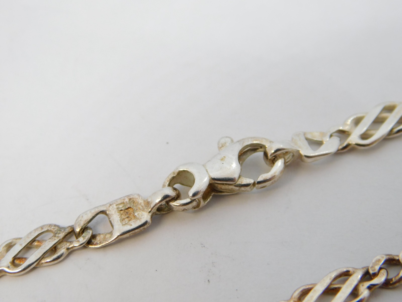 Sterling Silver Celtic Knot Pattern Chain Necklac… - image 4