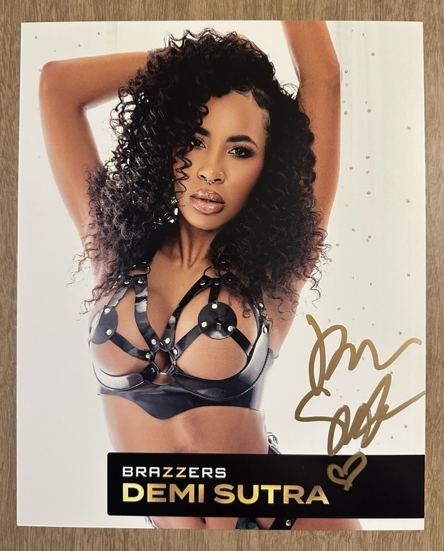 Demi Sutra Adult Model Autographed 8x10 Photo