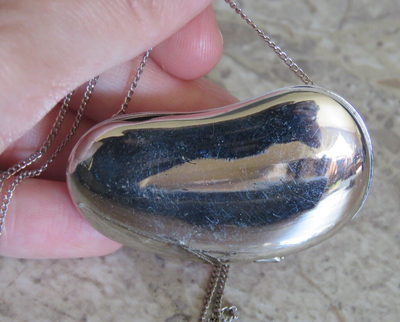 halston bean necklace
