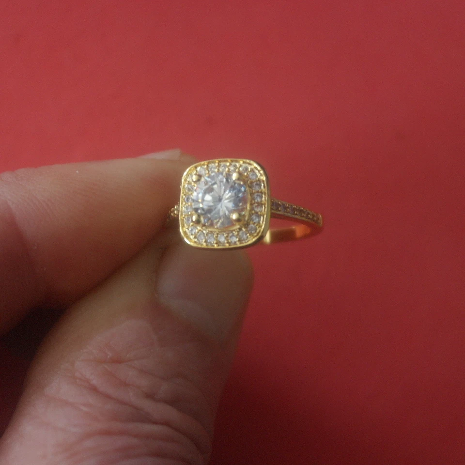  Beautiful Round Cut White CZ Ring 10KT Yellow Gold Filled Size L - Q OnlyIn Box — 第 3/4 张图片