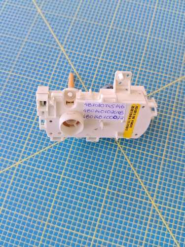 Whirlpool ADG6570SDIX Geschirrspüler Ventil z Ablaufpumpensteuerung 481010745146