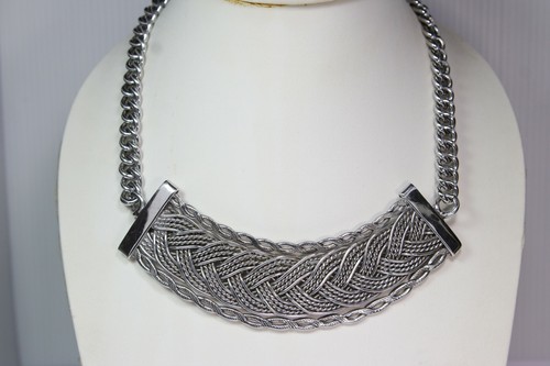THAI HILL TRIBE Aluminum 18" Necklace Handmade LOOKS JUST LIKE SILVER - Picture 3 of 4