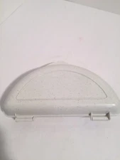 Nordic Ware Microwave Only Scrambled Egg Omelet Cooker/Maker Plastic USA (J)