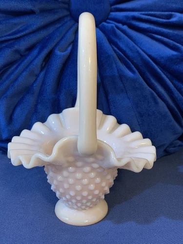 Vintage 1950s Fenton Hobnail Pink Pastel Applied Handle Small Basket
