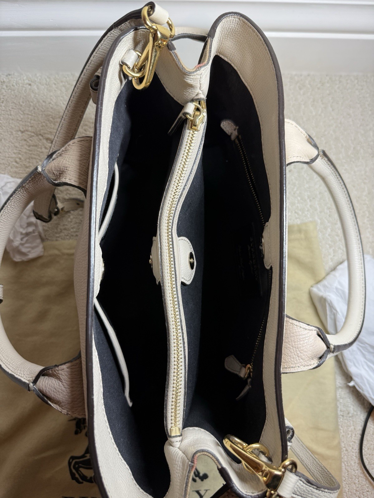 burberry handbag authentic - image 4