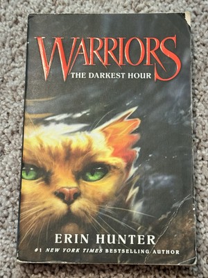 The Darkest Hour (Warrior Cats) - Paperback Prophecy Begins Book 6